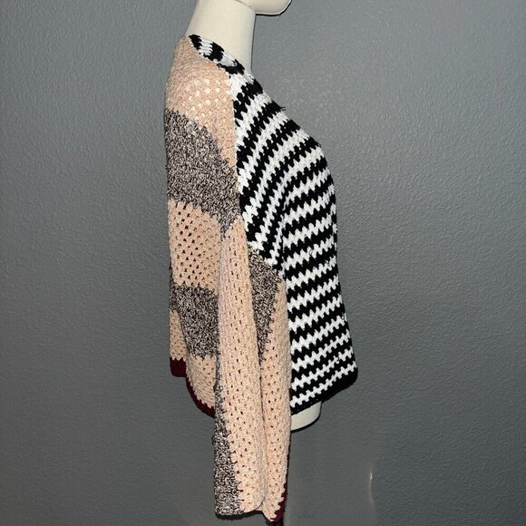 SAACHI Birdie Colorblock Crochet Cropped Sweater Cardigan Jacket -Made in India - Picture 6 of 13